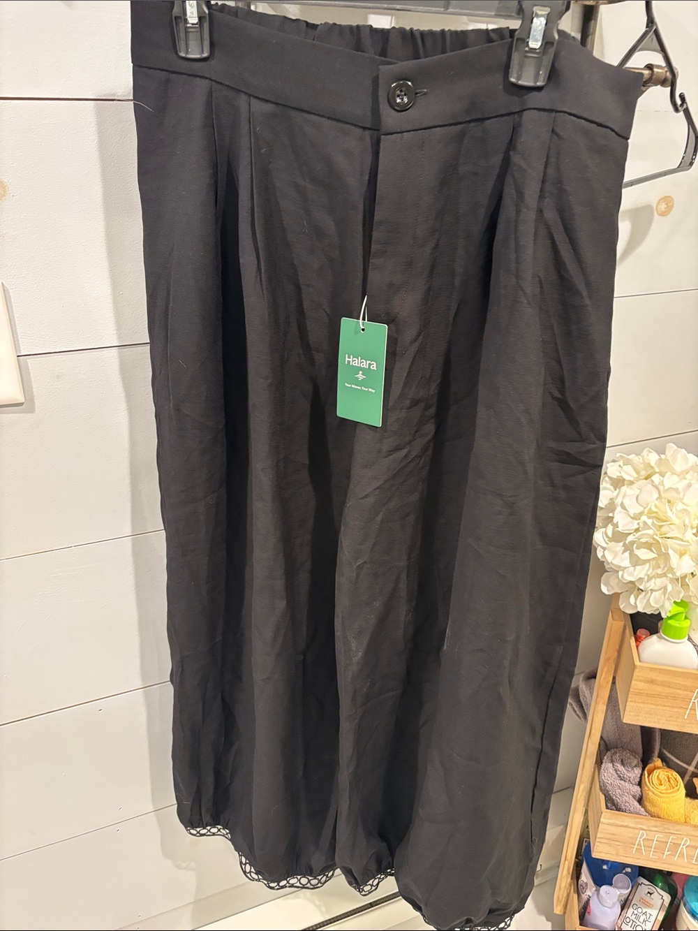 HALARA Black pants with Button Waist